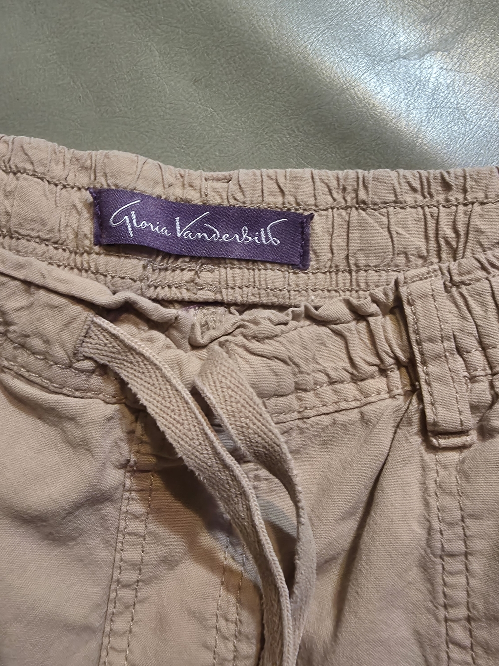 Gloria Vanderbilt Tan Drawstring Cargo Capris - Picture 8 of 9